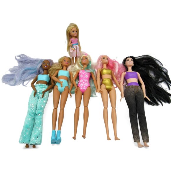 BARBIE DOLL Lot with Heart-Shaped Carrying Case Includes 6 Dolls and Clothes - Picture 3 of 11